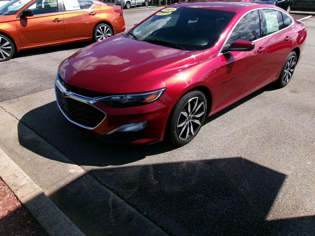 2021 Chevrolet Malibu RS's photo