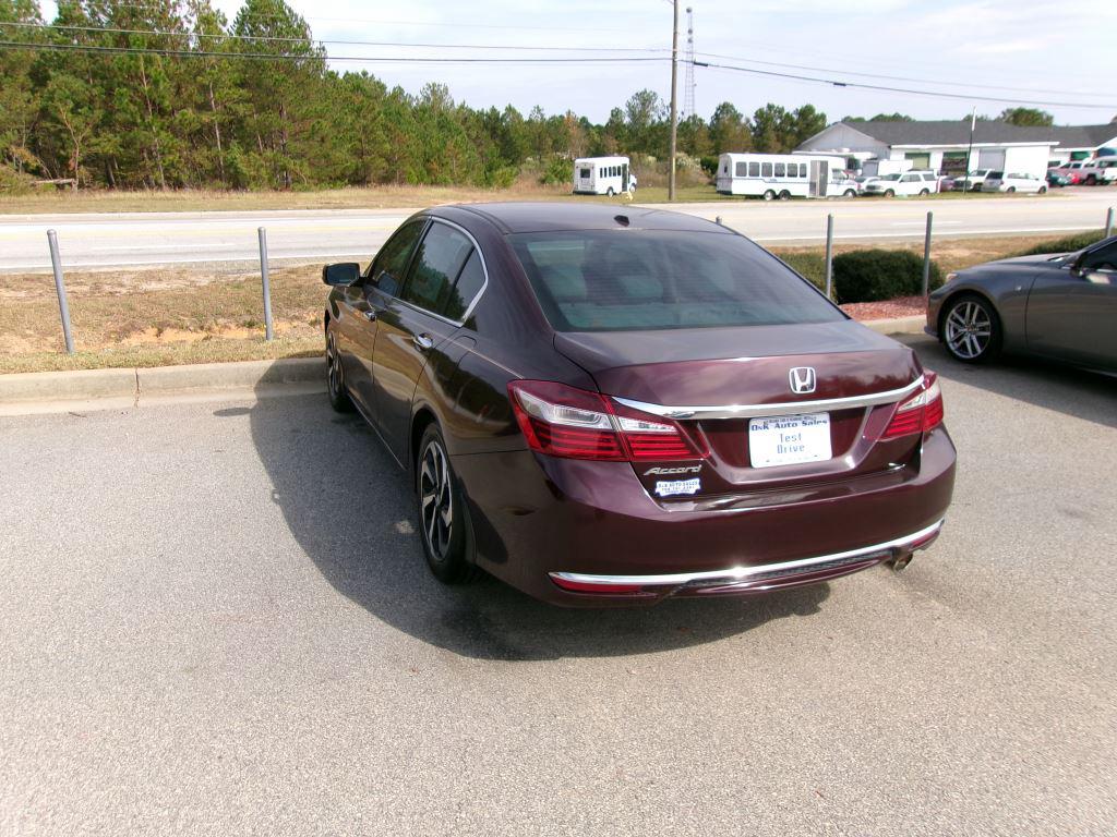 2017 Honda Accord EX photo 4