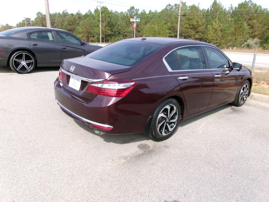 2017 Honda Accord EX photo 3