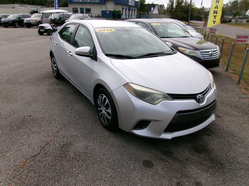 2015 Toyota Corolla LE photo 2