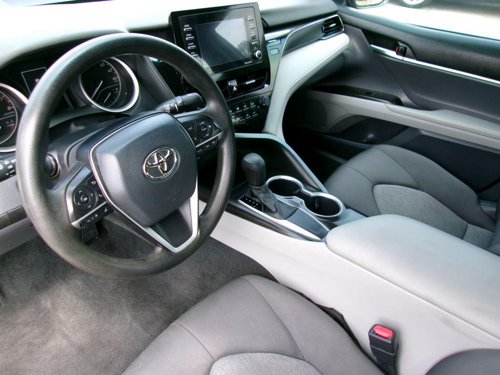 2021 Toyota Camry LE photo 5