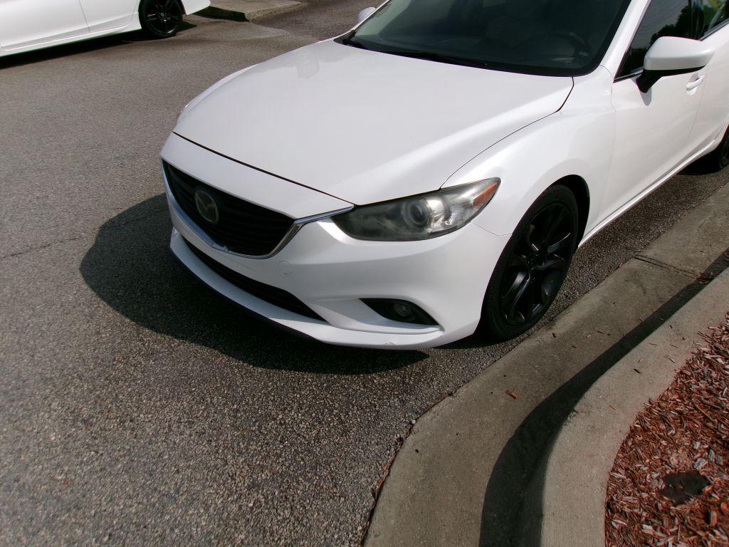 2015 Mazda EZ-6 i Grand Touring Auto's photo