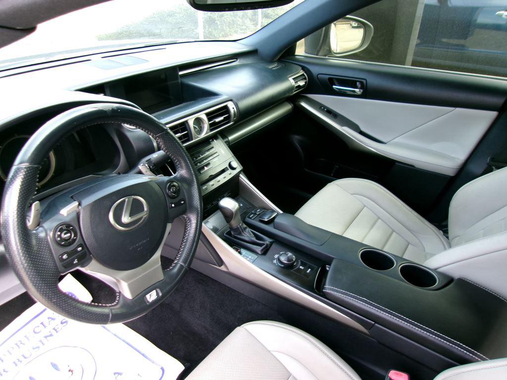 2014 Lexus IS 250 photo 5